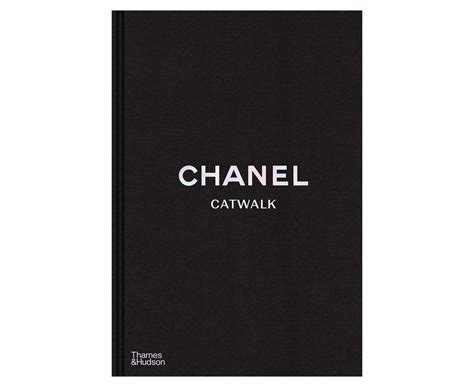 chanel book v&a|chanel catwalk the complete collections.